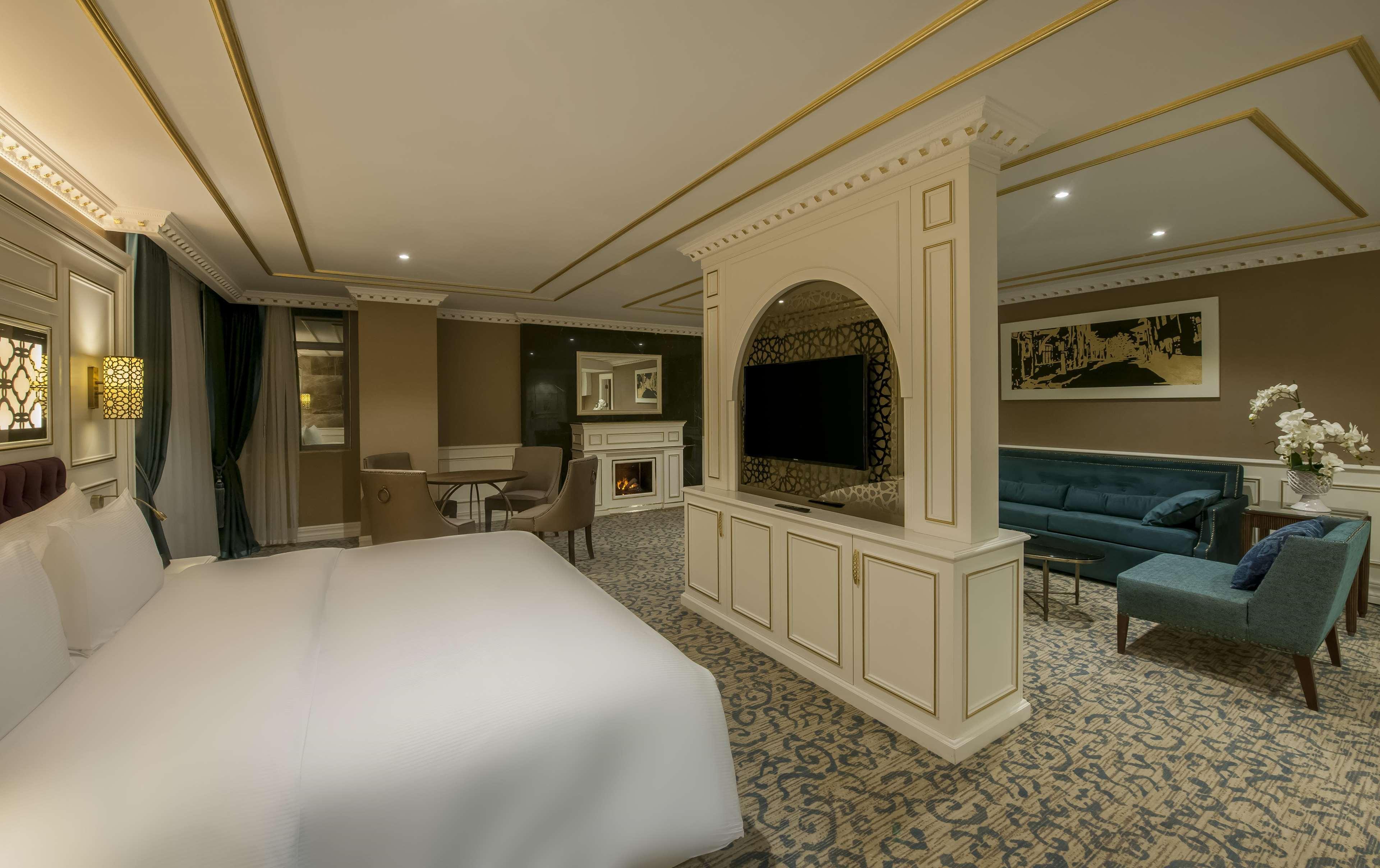 Doubletree By Hilton Elazig Hotel Exterior photo